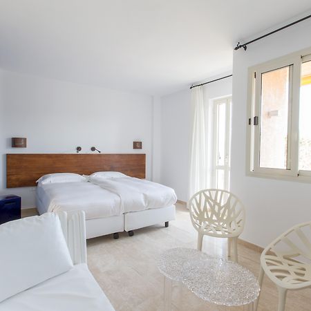 Tirreno Resort Кала-Либеротто Экстерьер фото
