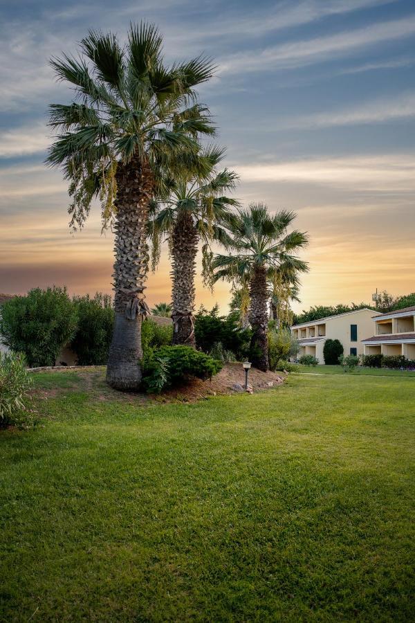 Tirreno Resort Кала-Либеротто Экстерьер фото