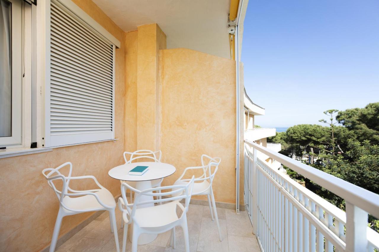 Tirreno Resort Кала-Либеротто Экстерьер фото