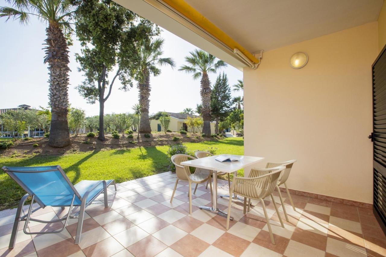 Tirreno Resort Кала-Либеротто Экстерьер фото